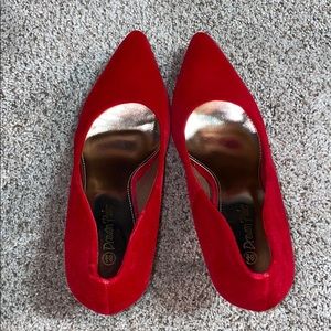 Red Velvet Heel